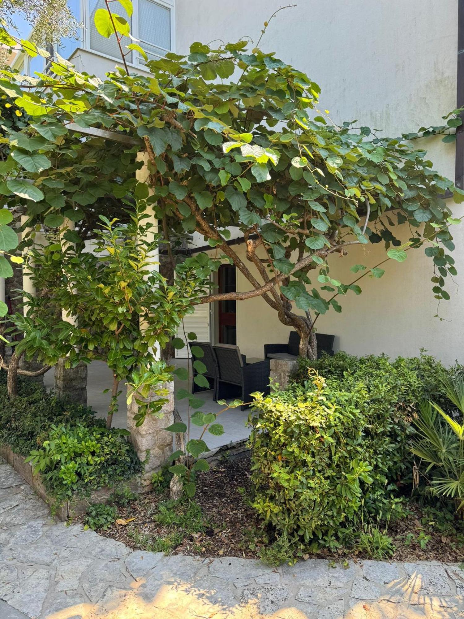 Apartman Kucer Krk Town Exterior foto