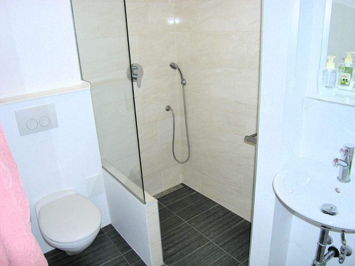 Apartman Kucer Krk Town Exterior foto